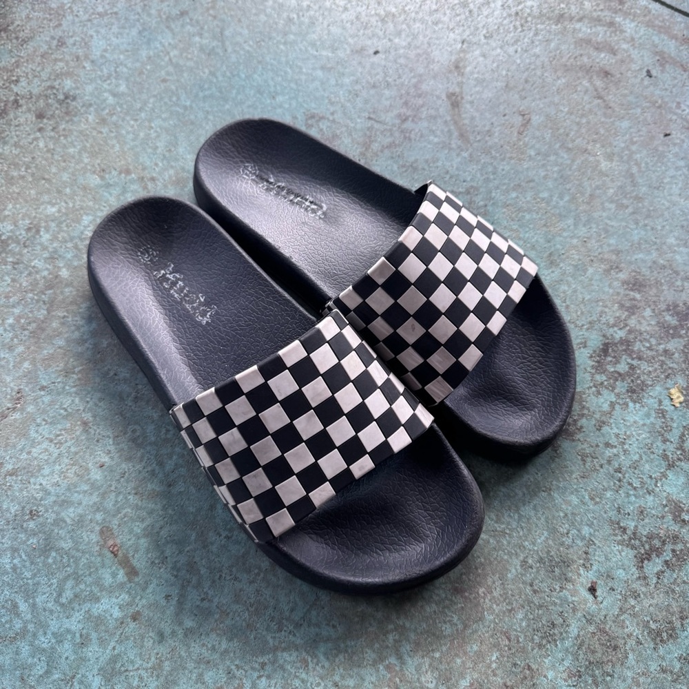 Mudd Black and White Checkered Sandals